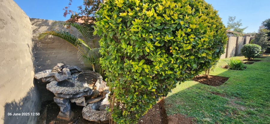 4 Bedroom Property for Sale in Waterkloof East North West